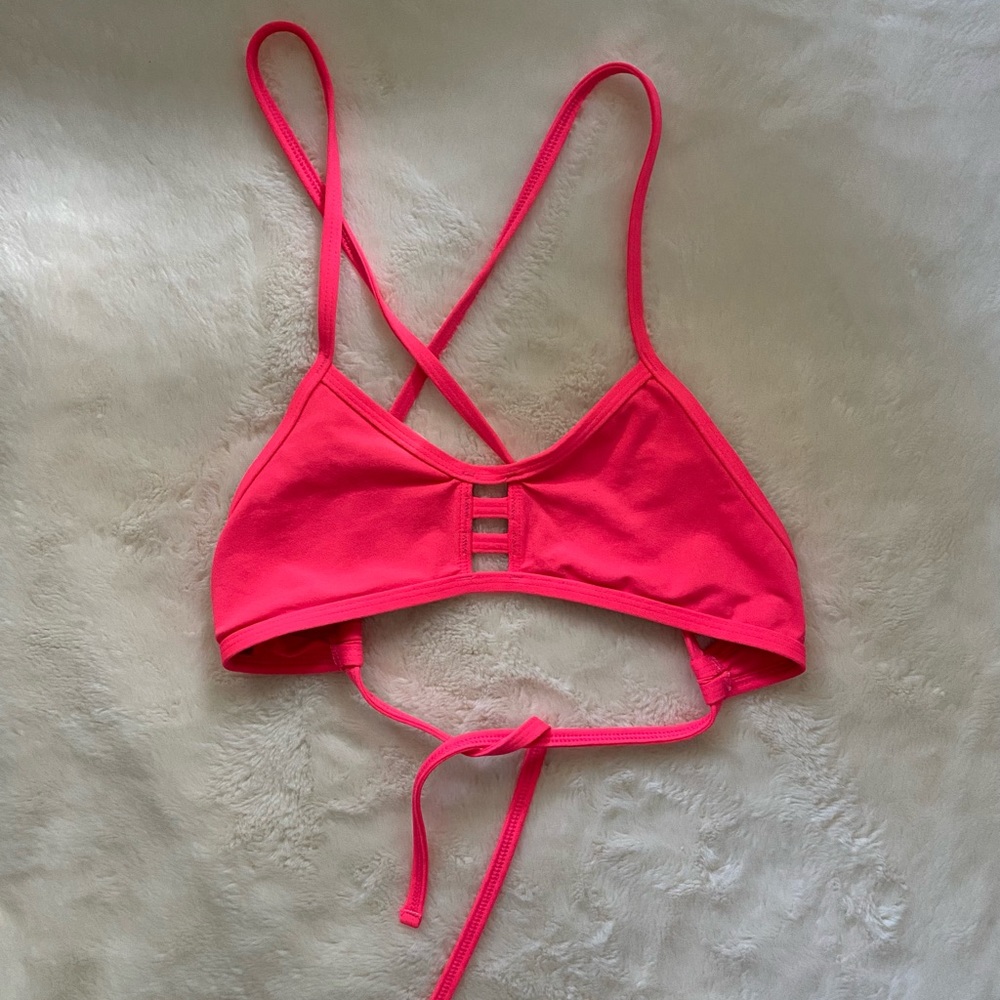 Jolyn Bikini Top